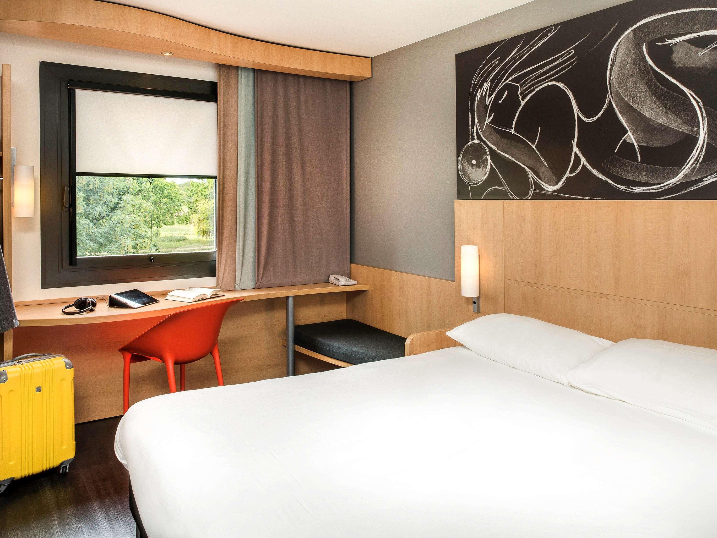 Ibis Montceau Les Mines Hotel Luaran gambar